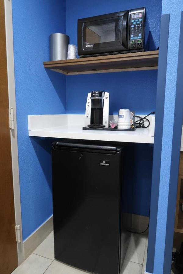 Holiday Inn Express Easton By Ihg Екстер'єр фото