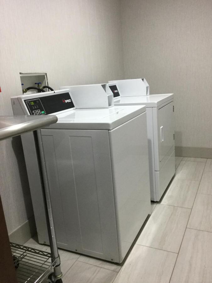 Holiday Inn Express Easton By Ihg Екстер'єр фото