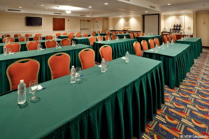 Holiday Inn Express Easton By Ihg Екстер'єр фото