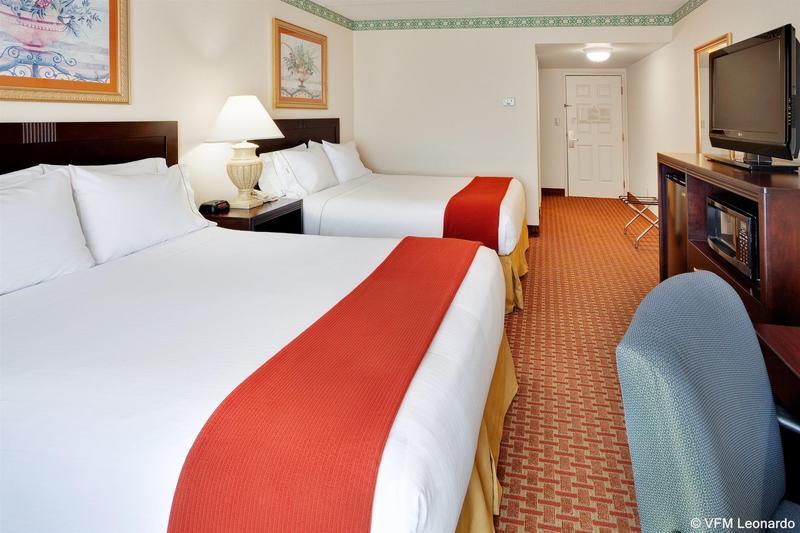 Holiday Inn Express Easton By Ihg Екстер'єр фото