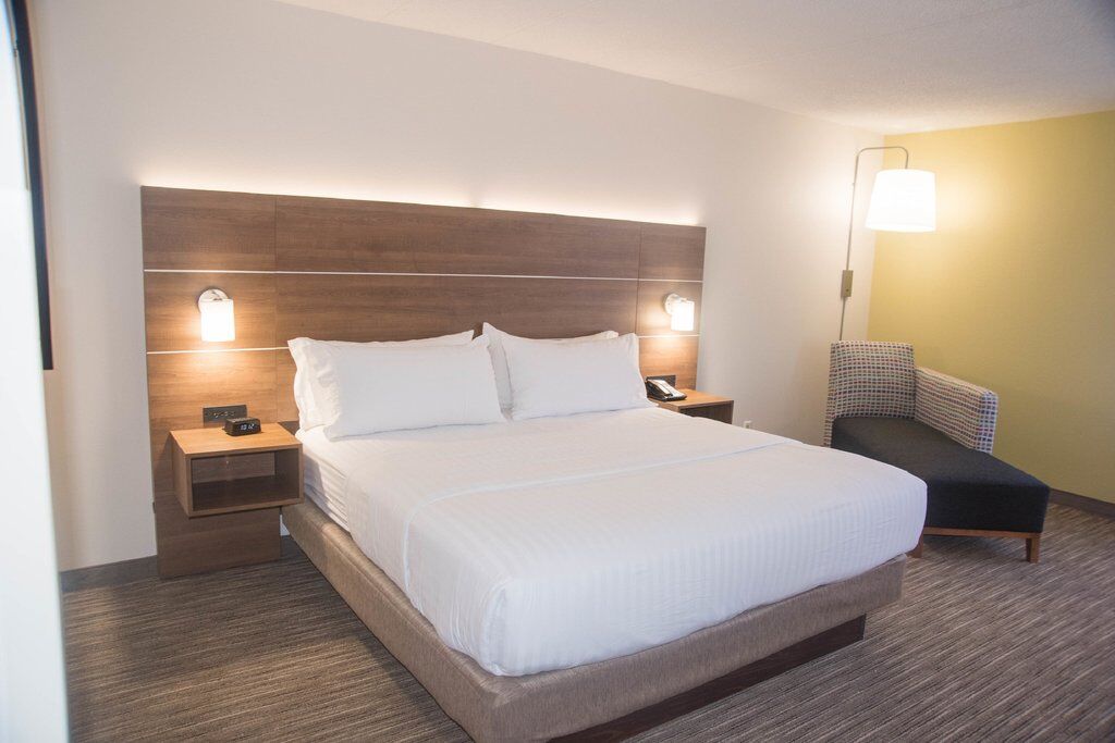 Holiday Inn Express Easton By Ihg Екстер'єр фото
